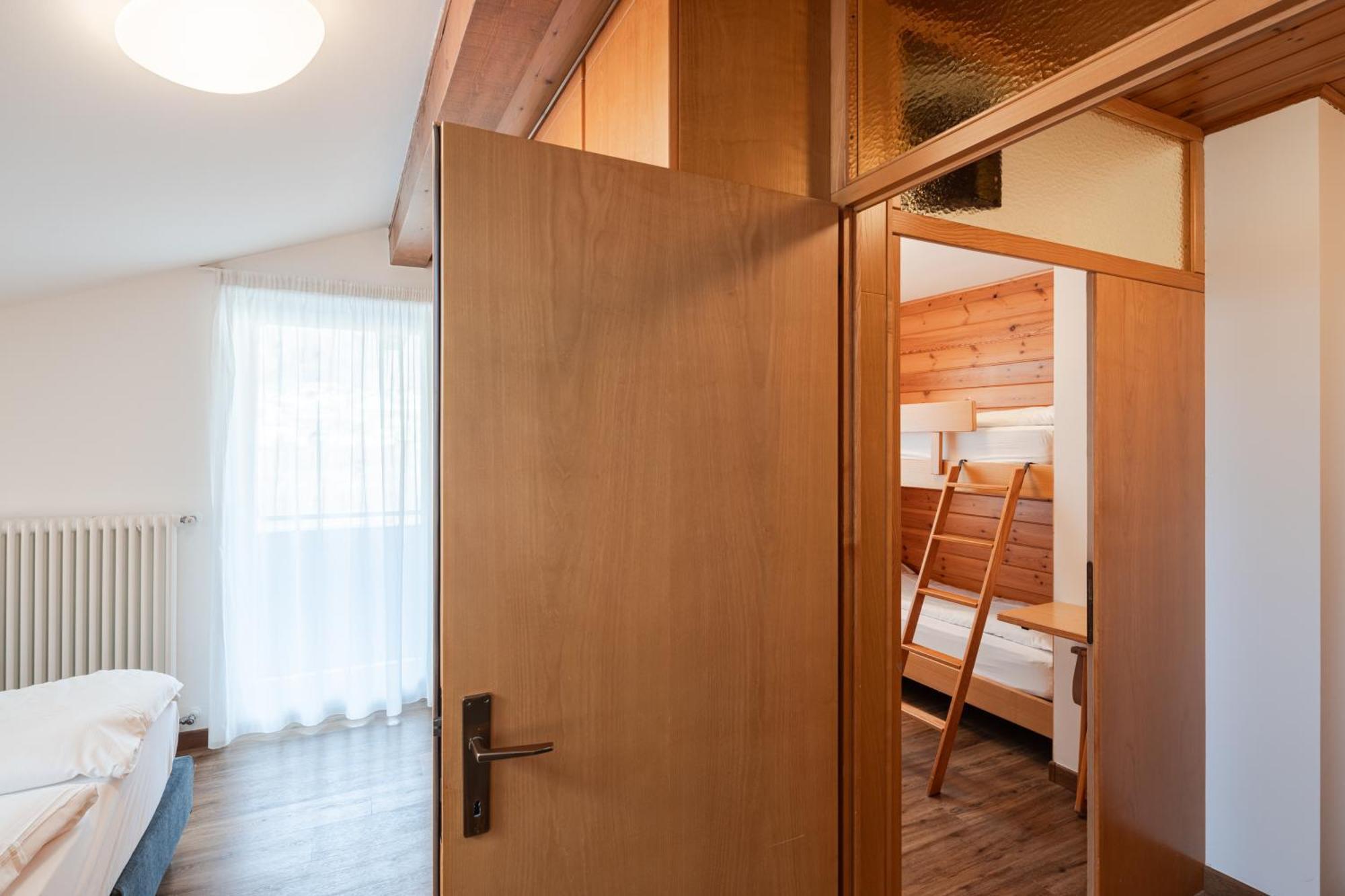 Hotel Nele Ziano Di Fiemme Room photo